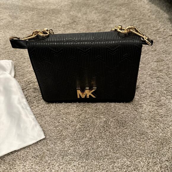 Michael Kors clutch hand bags - Picture 2 of 6